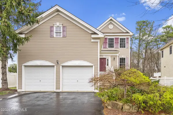 28 Walden Court, Old Bridge, NJ 08857