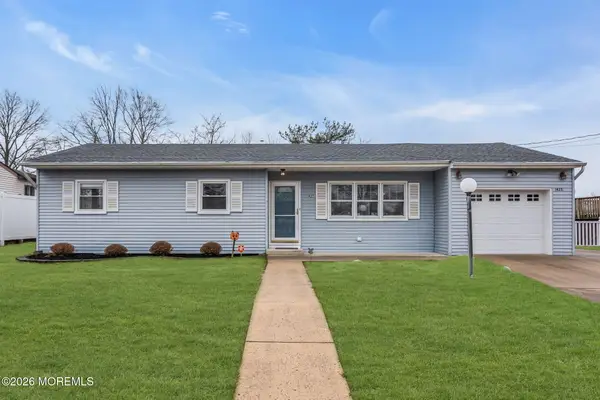 1425 Nevada Drive, Toms River, NJ 08753