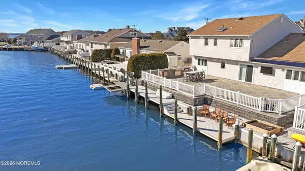 327 Tide Pond Road, Mantoloking, NJ 08738