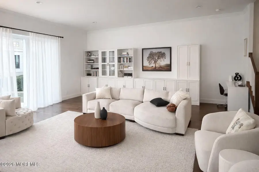 2 Valiant Court, Middletown, NJ 07748 - #3