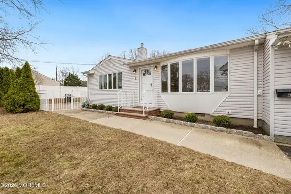 5 Barrier Drive, Hazlet, NJ 07730