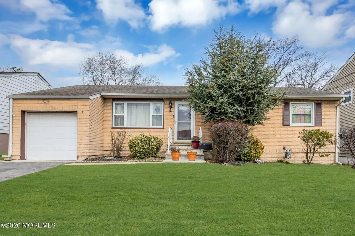 14 Hastings Place, Carteret, NJ 07008 - #1