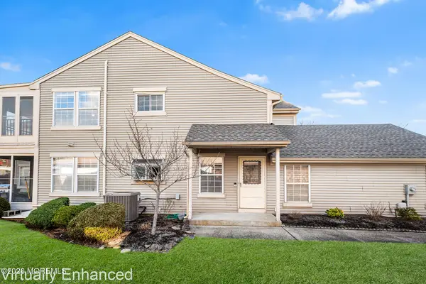 11 Rothwell Drive #11D, Monroe, NJ 08831