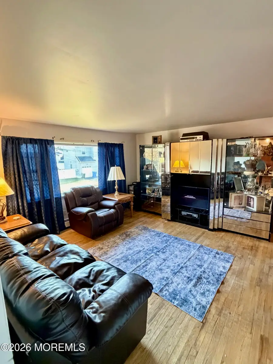 429 Lea Avenue, Laurence Harbor, NJ 08879 - #3