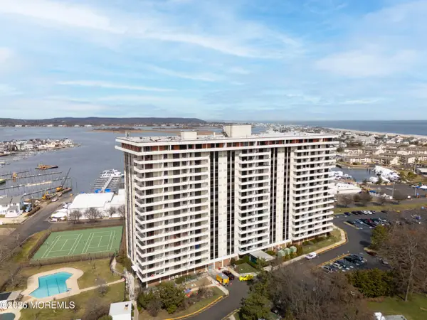 1 Channel Drive #1707, Monmouth Beach, NJ 07750