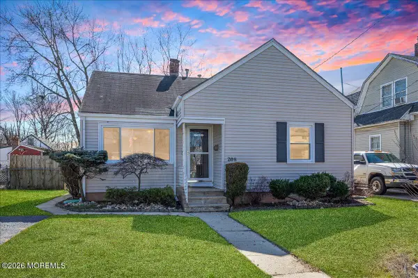 208 4th Street, Hazlet, NJ 07734