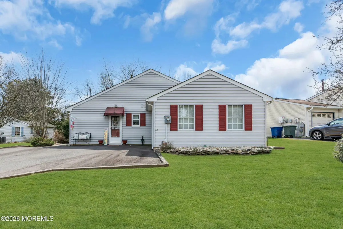 46 Pilgrim Avenue, Tinton Falls, NJ 07753 - #1