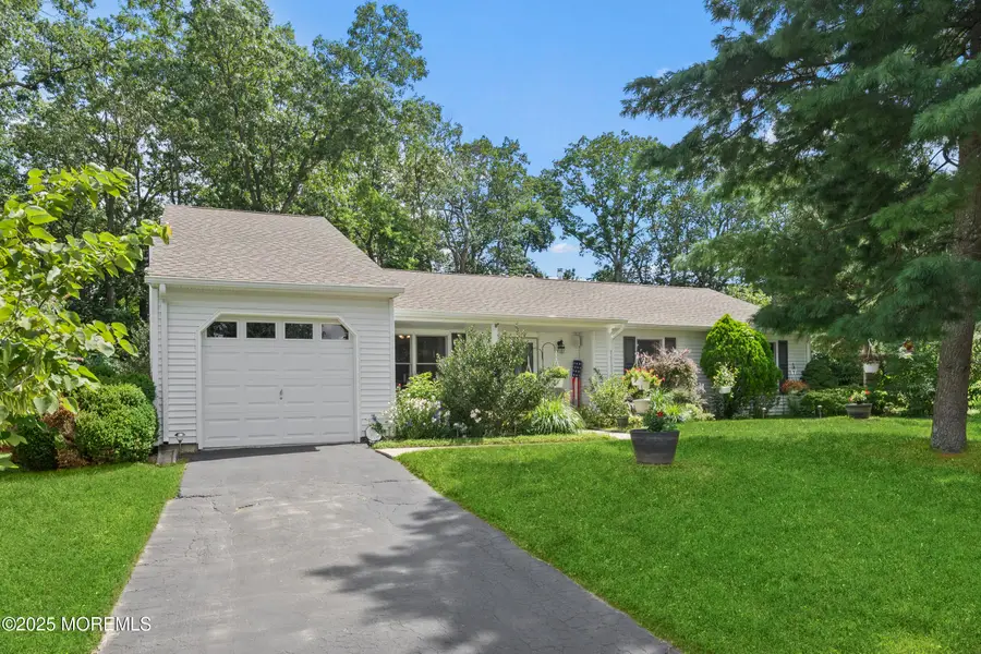 7 Lamp Post Court, Howell, NJ 07731 - #2