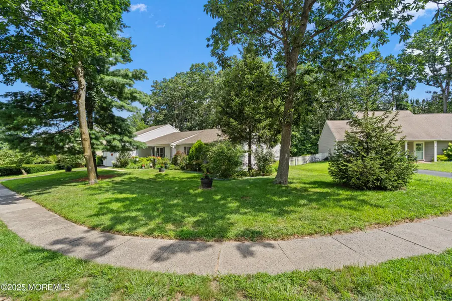 7 Lamp Post Court, Howell, NJ 07731 - #3