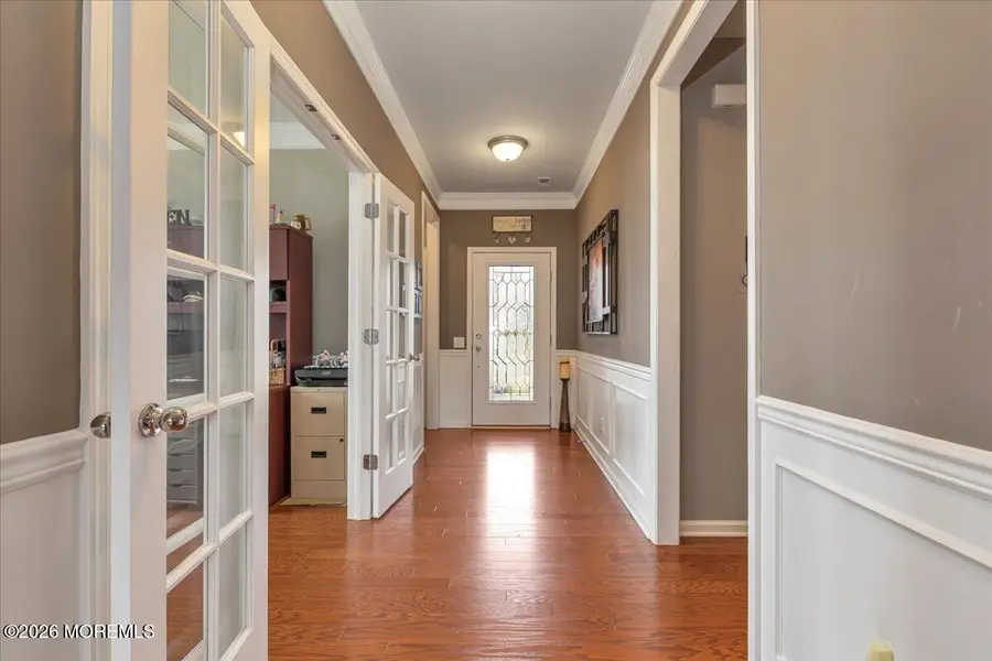 33 Chaucer Lane, Farmingdale, NJ 07727 - #3