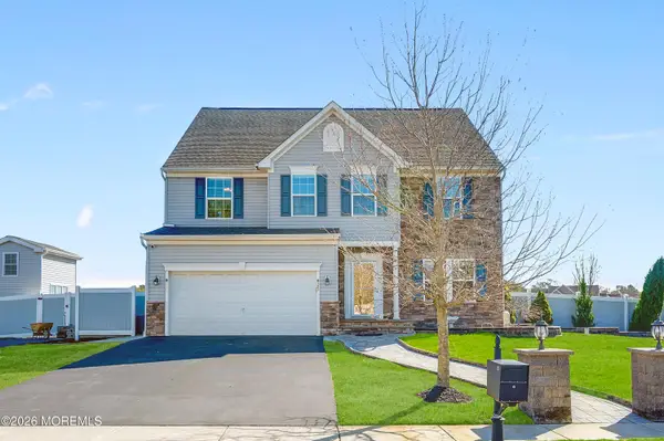 121 Rockrimmon Boulevard, Barnegat, NJ 08005