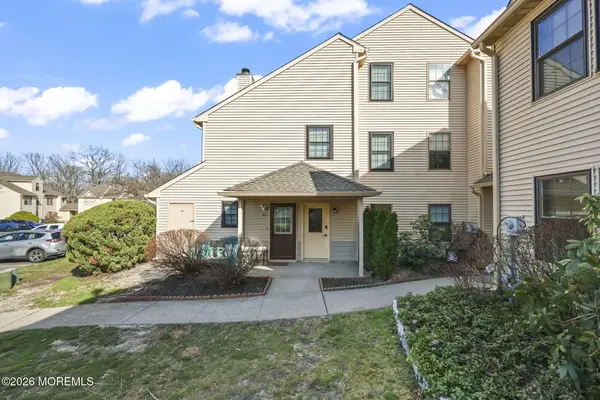 802 Begonia Court, Jackson, NJ 08527