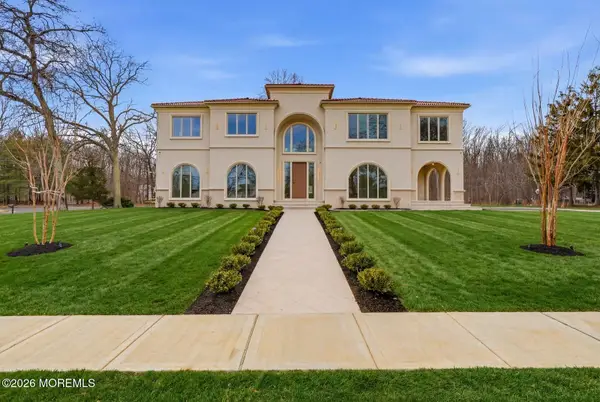 10 Ash Street, Eatontown, NJ 07724