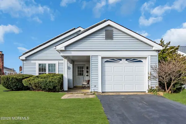 63 Sandhurst Street, Manchester, NJ 08759