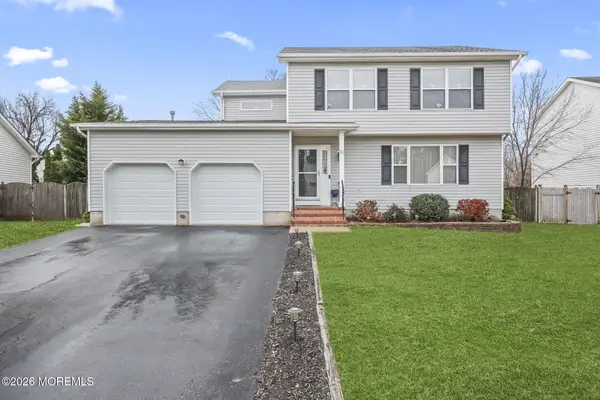 51 Deborah Lane, Howell, NJ 07731