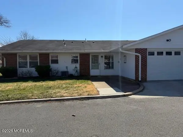 293B Malvern Court, Lakewood, NJ 08701