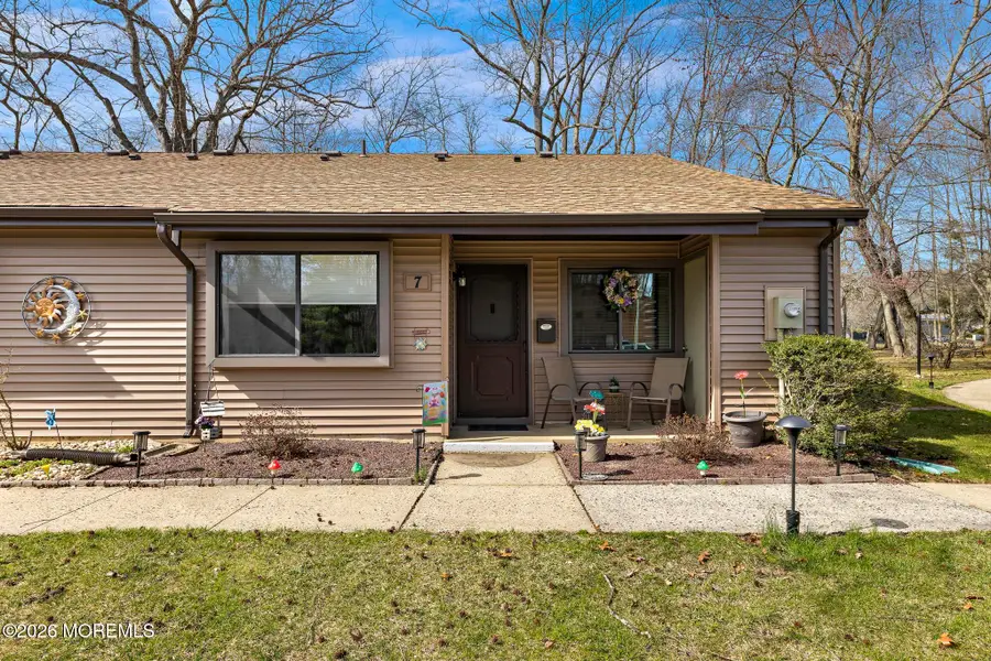 7 Manchester Court, Red Bank, NJ 07701 - #2