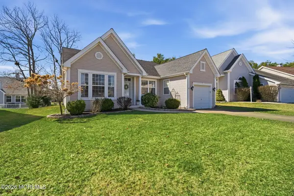 11 Timberlake Place, Barnegat, NJ 08005