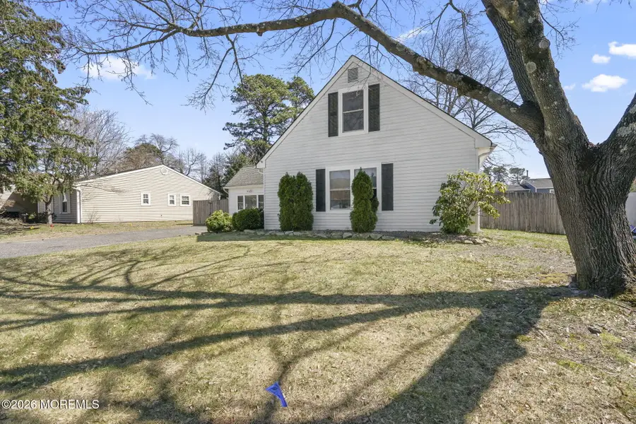 4 Winsted Drive, Howell, NJ 07731 - #2