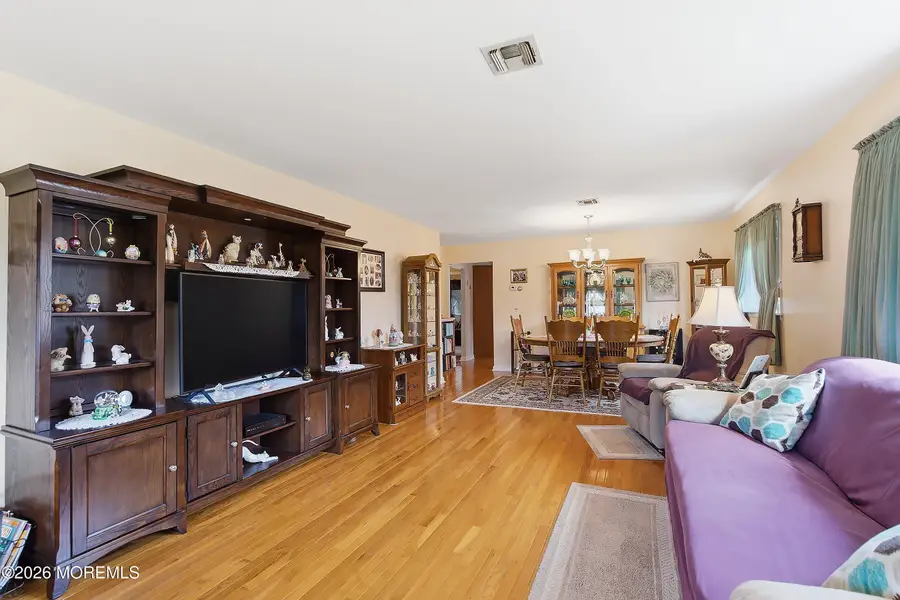 82 Barbuda Street, Toms River, NJ 08757 - #3