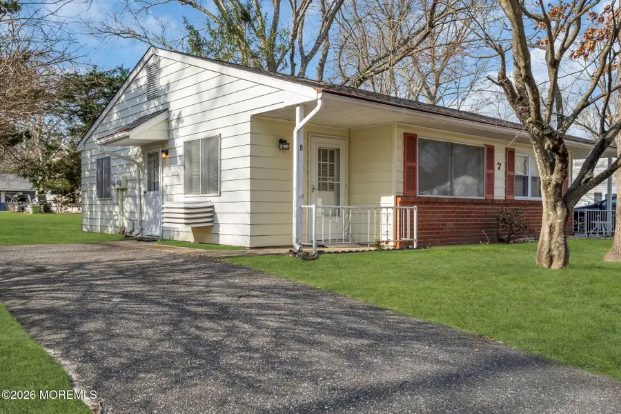 7 Nevada Drive #B, Whiting, NJ 08759 - #3