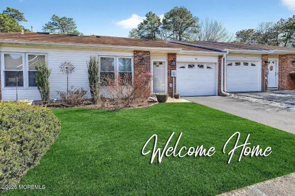 192 Victoria Court, Lakewood, NJ 08701