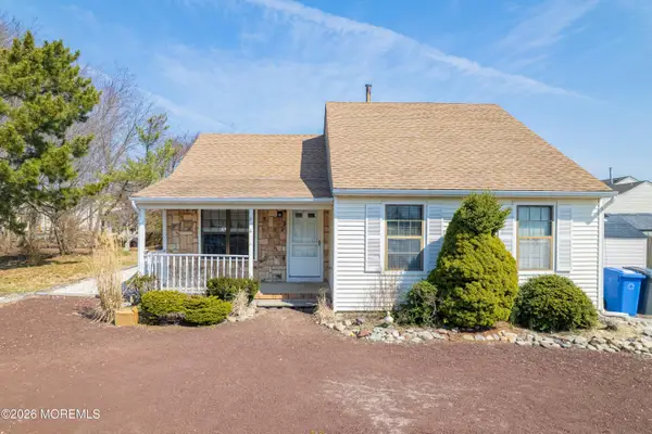 6 Placid Court, Manahawkin, NJ 08050