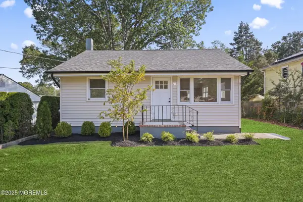 18 3rd Street, Howell, NJ 07731