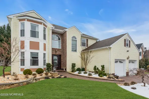 6 Johnny Drive, Farmingdale, NJ 07727