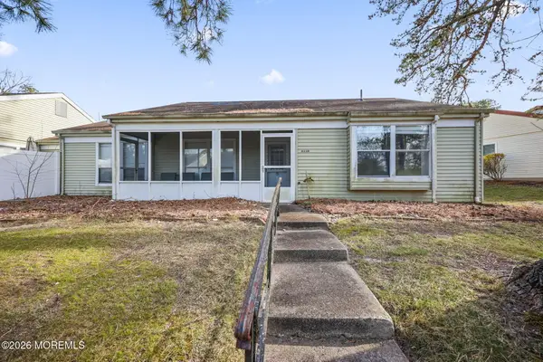 823 Liverpool Circle, Manchester, NJ 08759