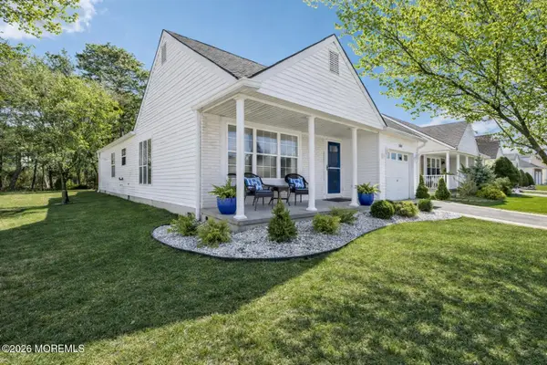 304 Jamaica Boulevard, Toms River, NJ 08757