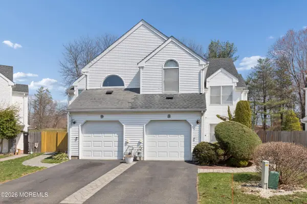 8 Dickenson Court, Freehold, NJ 07728