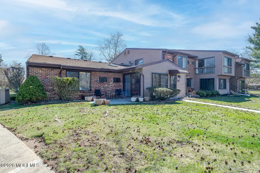 122 Manchester Court, Red Bank, NJ 07701 - #2