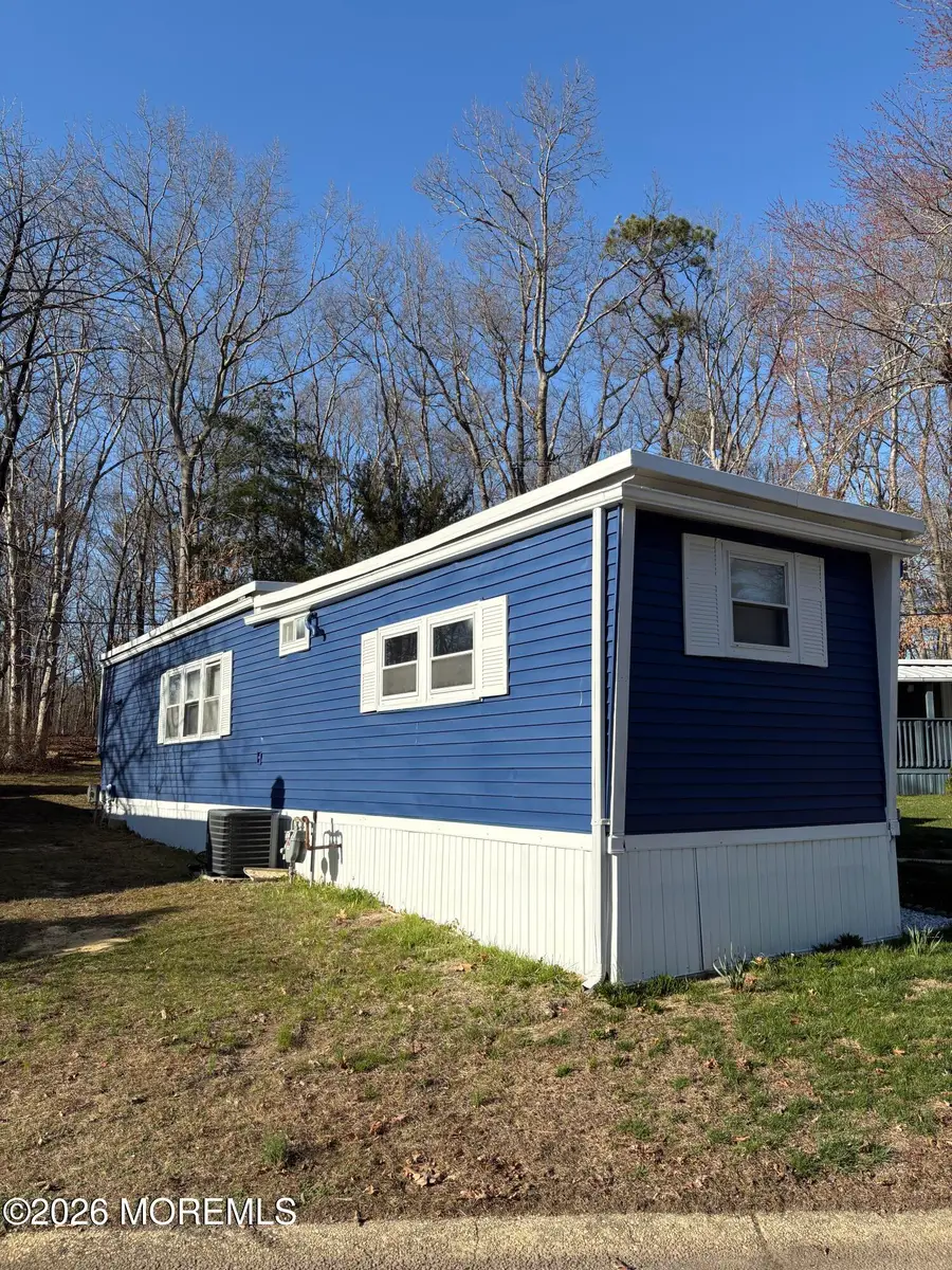 17 Roberts Road, Toms River, NJ 08755 - #3