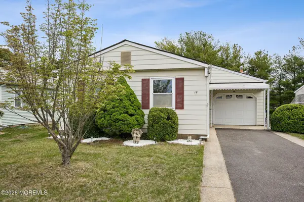 18 Pulaski Boulevard, Toms River, NJ 08757