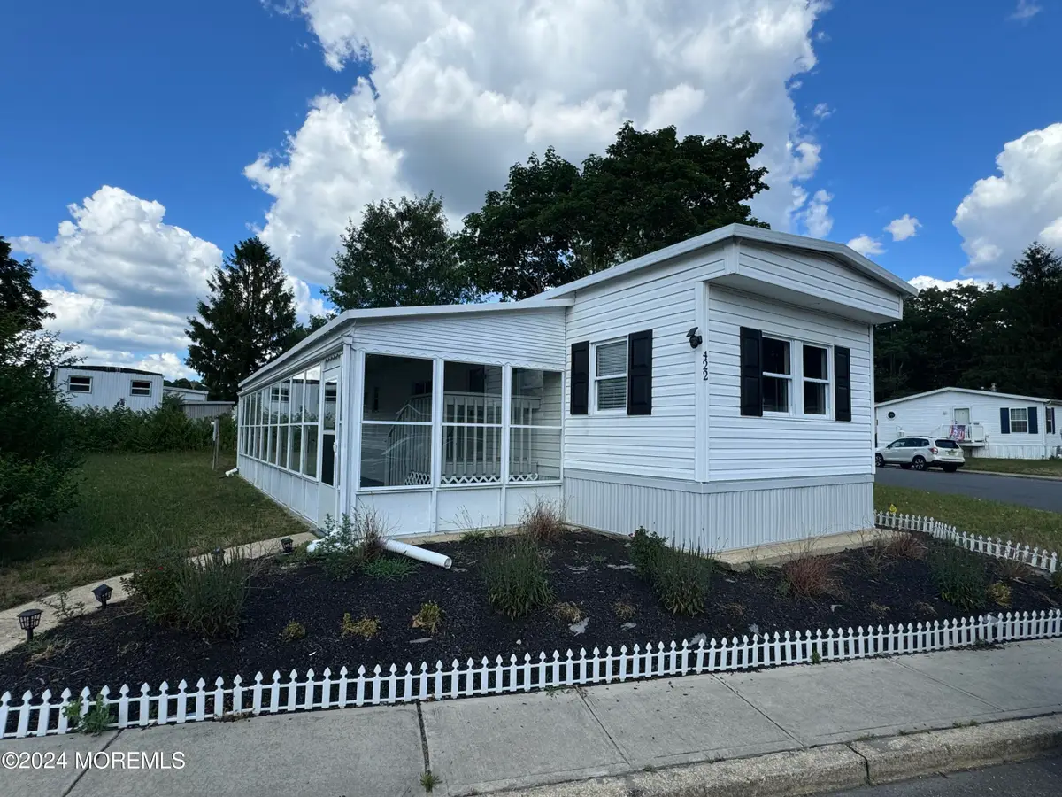 422 4th Street, Jackson, NJ 08527 - #1