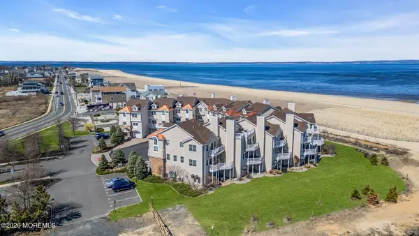 201 Gateway Court #1, Union Beach, NJ 07735