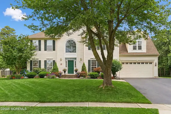 27 Penn Place, Forked River, NJ 08731