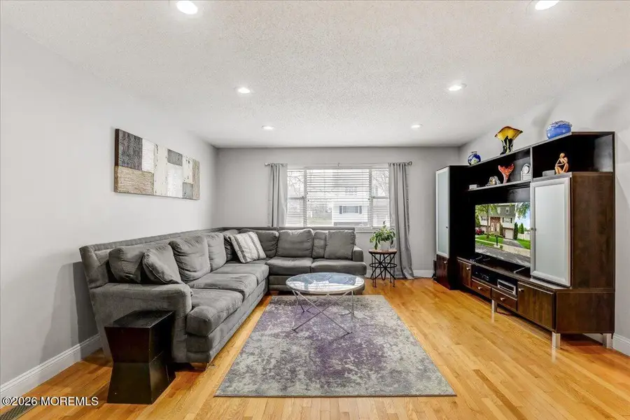 30 Dortmunder Drive, Manalapan, NJ 07726 - #2