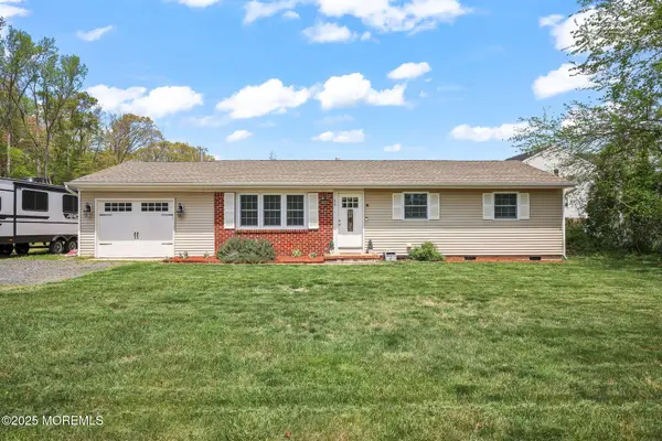 39 Sloop Creek Road, Bayville, NJ 08721