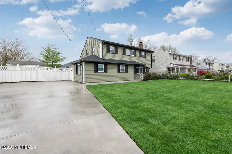 20 Surrey Drive, Hazlet, NJ 07730 - #2