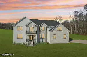 10 Hague Road, Freehold, NJ 07728 - #3