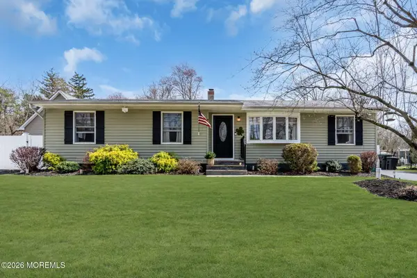 7 Chestnut Street, Jackson, NJ 08527