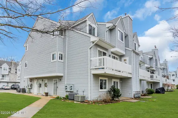 1801 Scarlet Oak Avenue, Toms River, NJ 08755