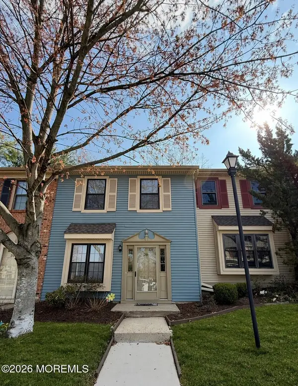 266 Gloucester Court, Aberdeen, NJ 07747