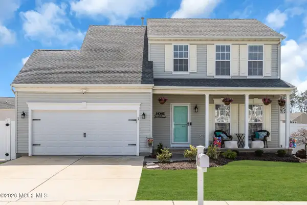 7 Branchwood Place, Bayville, NJ 08721