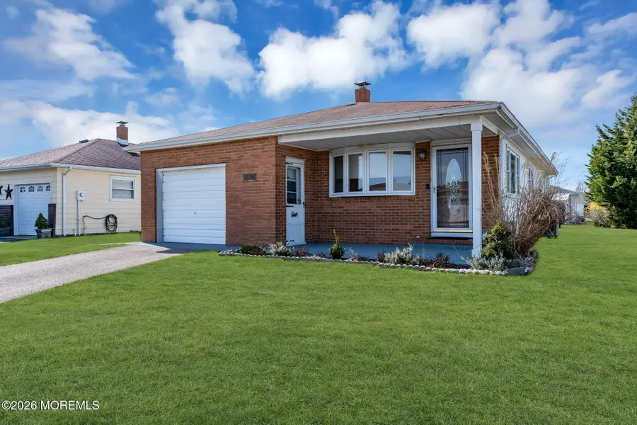 25 Spanish Wells Street, Toms River, NJ 08757 - #3