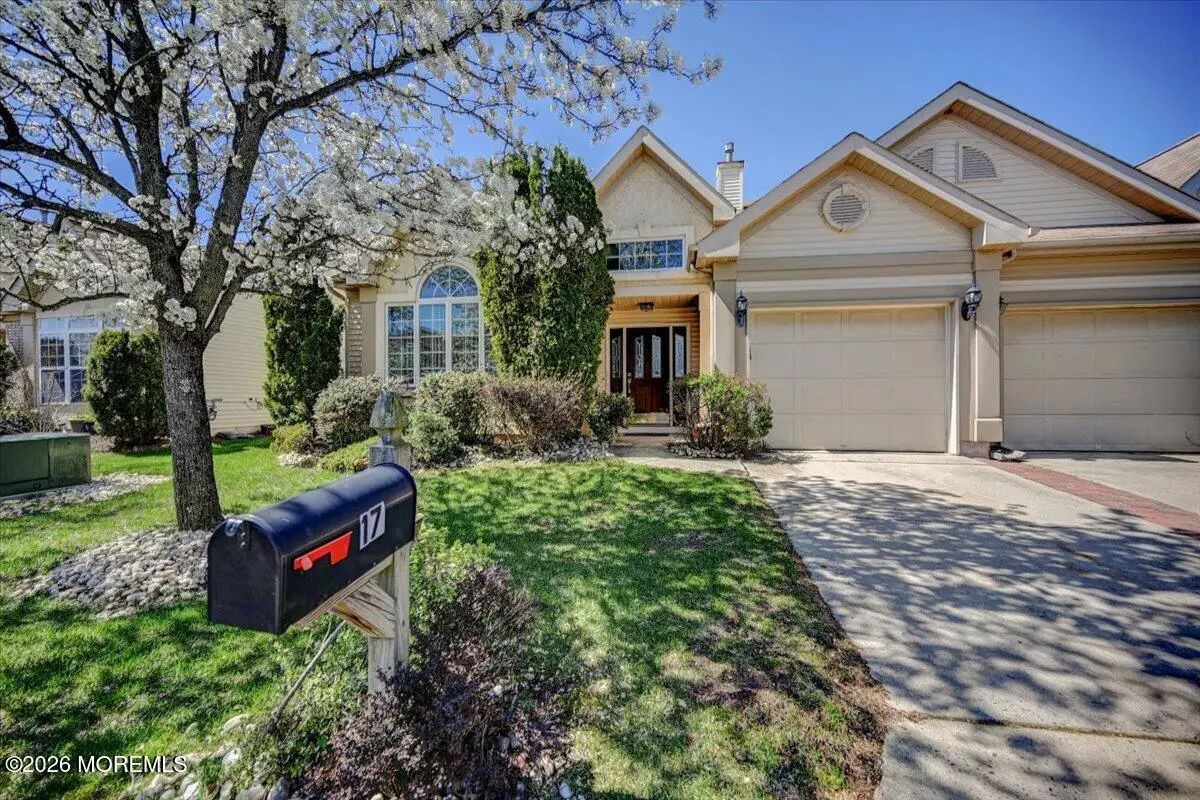 17 Umberland Place, Monroe, NJ 08831 - #1