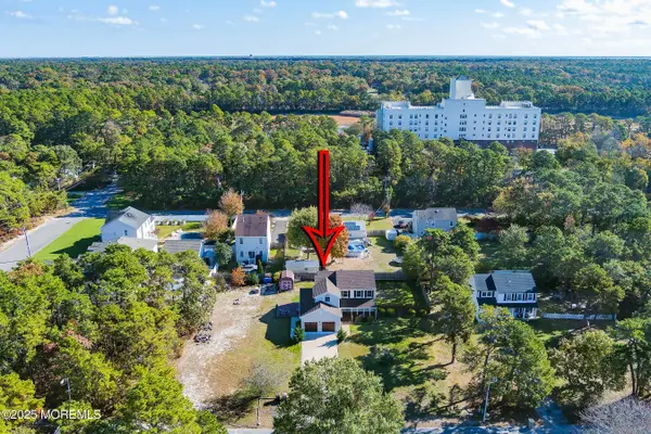 353 Livingston Avenue, Bayville, NJ 08721