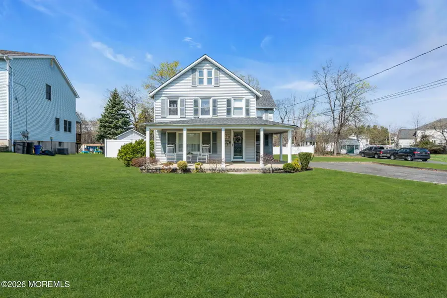 10 Lasatta Avenue, Englishtown, NJ 07726 - #3